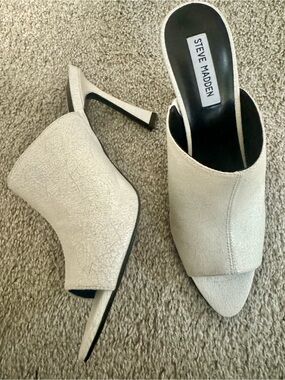 Women’s Steve Madden Darla Cream Open-Toe Mule Heels size 9.5